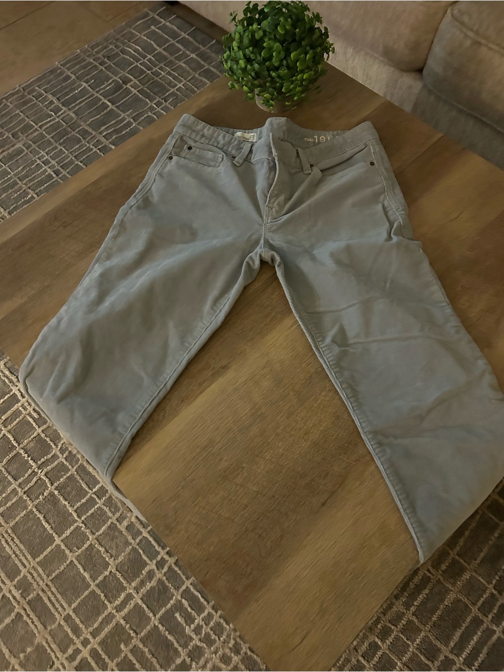 GAP women’s corduroy light blue Pants